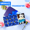 Ursulet cu Trandafiri din Sapun Teno1596, cutie in forma patrata cu buline, mesaj pe tablita din lemn ”I LOVE YOU”, 12trandafiri, fustita si cristal, albastru regal